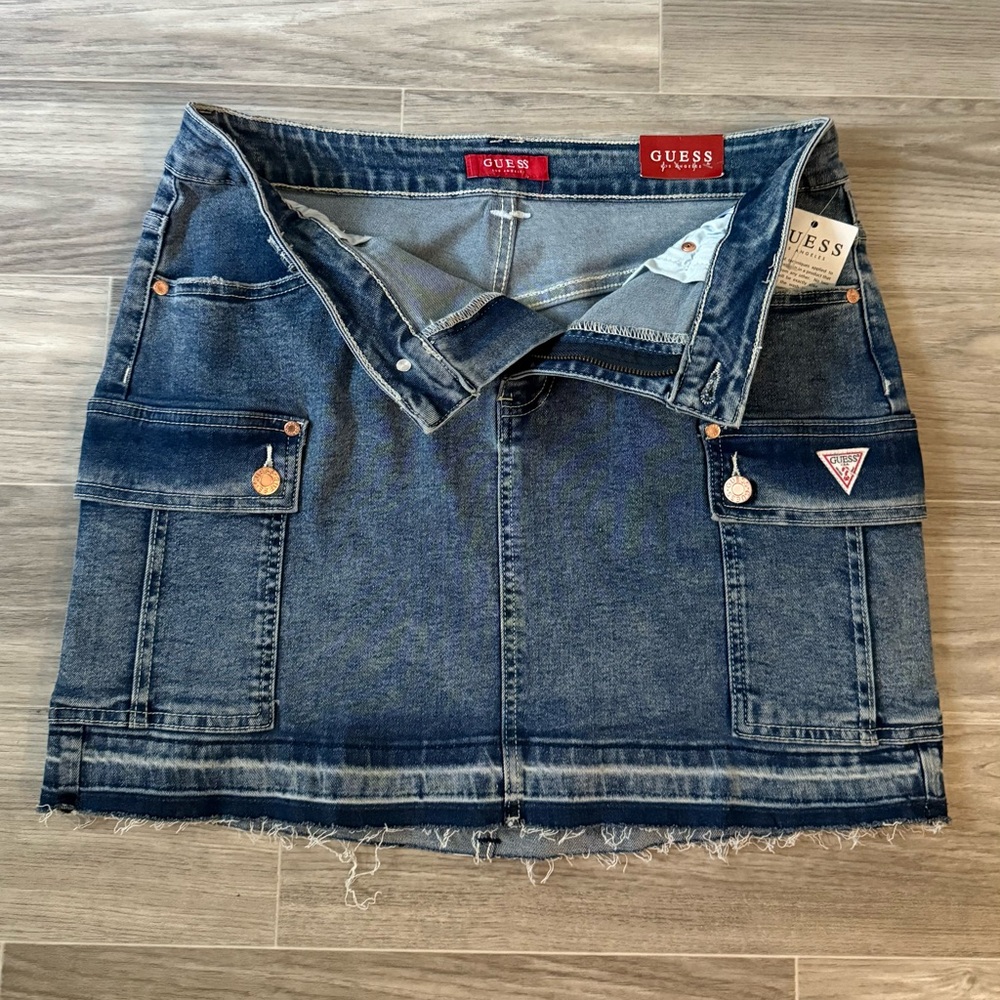 GUESS Cargo Denim Mini Skirt With Frayed Hem - The Maritime Wash - Picture 3 of 8